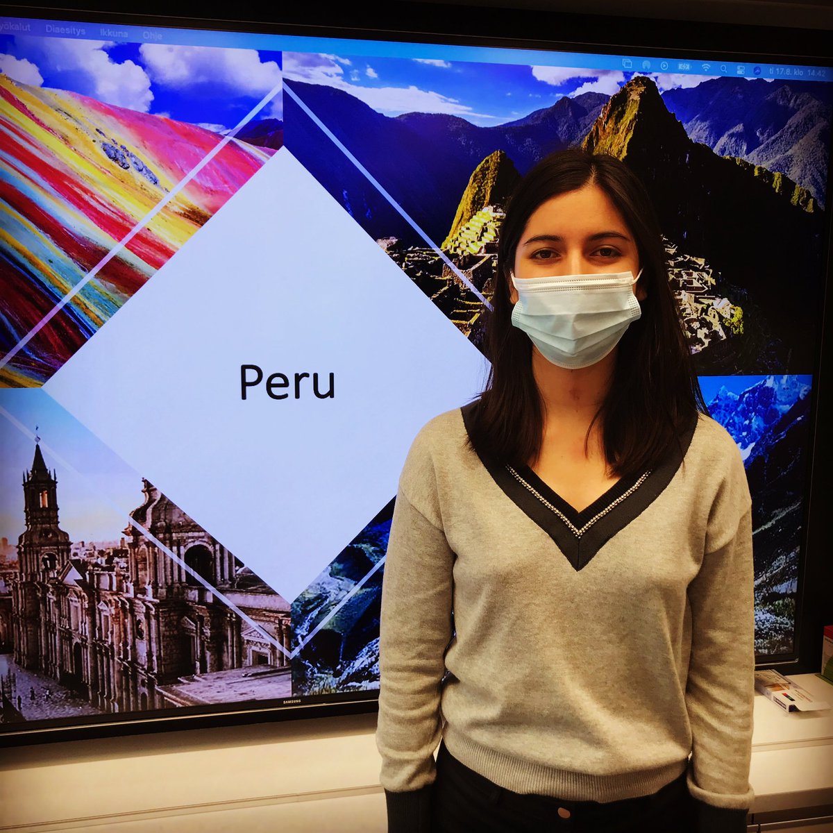 rantakylan's tweet photo. Perulainen Fernanda toimii kolmen viikon ajan kielten apulaisopettajana koulussamme. Oppilaat ovat kuulleet mm. laamoista, perunoista ja Montaña de 7 colores -vuoresta 🤩
@UniEastFinland @enorssi
#eleic #kieltenopetus #LanguageLearning #Peru #earlylanguageeducation https://t.co/zolXilvB9A