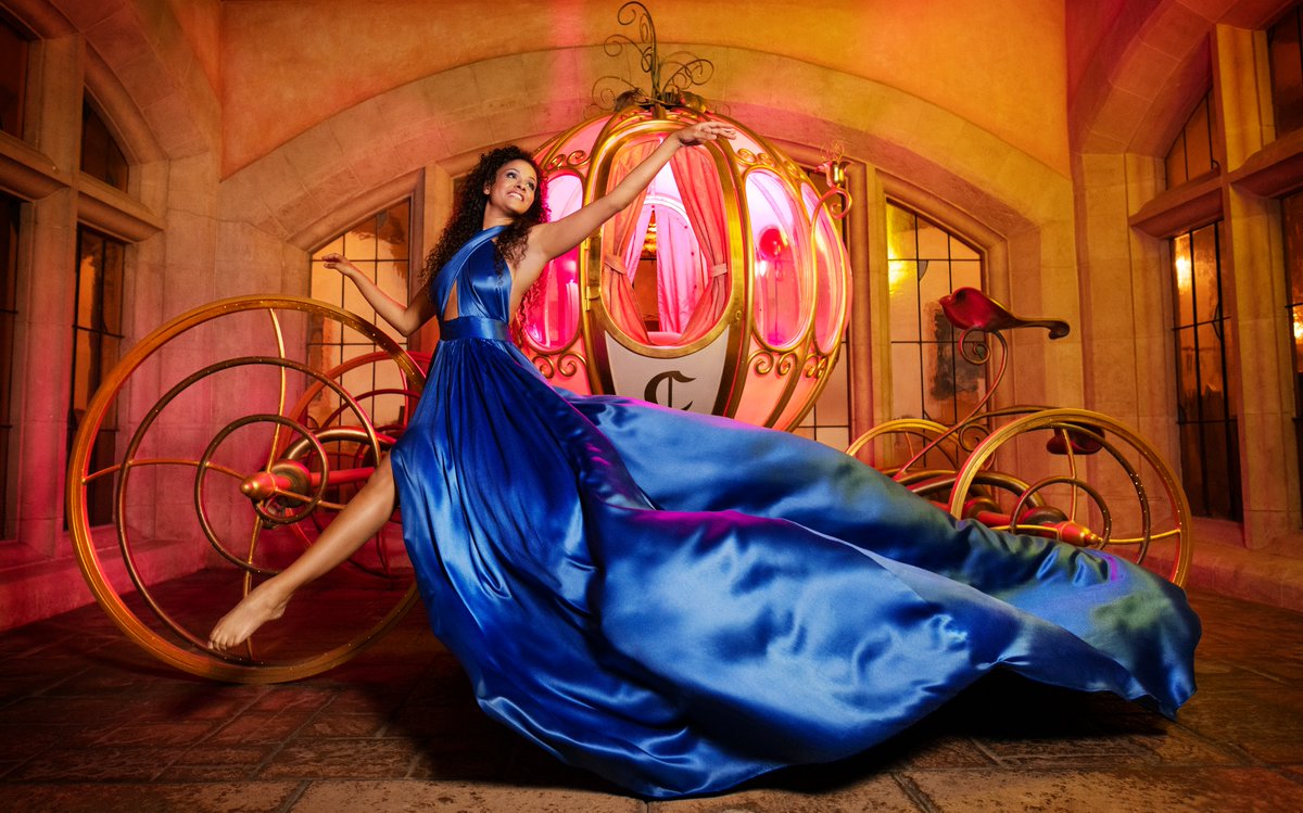 cerisecalixte's tweet image. Très belle Semaine Internationale des Princesses à toutes et tous ✨C’est un véritable honneur pour moi d’avoir pu rendre hommage à #Cendrillon le temps d’une soirée, en tant qu’ambassadrice de la Grande Fête des Princesses ! @DisneyFR #GrandeFeteDesPrincesses #DisneylandParis