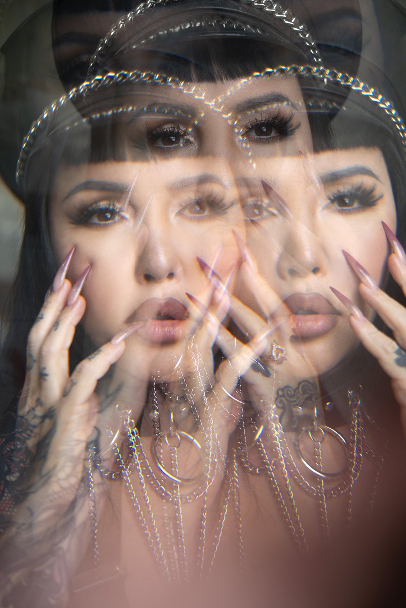 SlashesbyM's tweet photo. S̷L̷A̷S̷H̷E̷S̷ by M̷ASUIMI coming soon
ＳＡＦＥ 🔴 ＷＯＲＤ

#slashesbym #slashesbymasuimi #lashes #eyelashes #fauxmink #fauxminklashes #crueltyfree #lashcollection #beautybrand #safeword https://t.co/49EBzE4pZ4