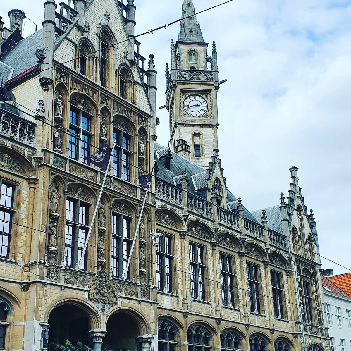 princeboadu's tweet photo. Some buildings evoke an indescribable aura. I'm always fascinated by Architectural masterpieces. Buildings like these make me happy.
May be partly due to my background in Building Technology.
Took these earlier today in Belgium 🇧🇪
#gracefactory https://t.co/Ex0W5bF5Nh
