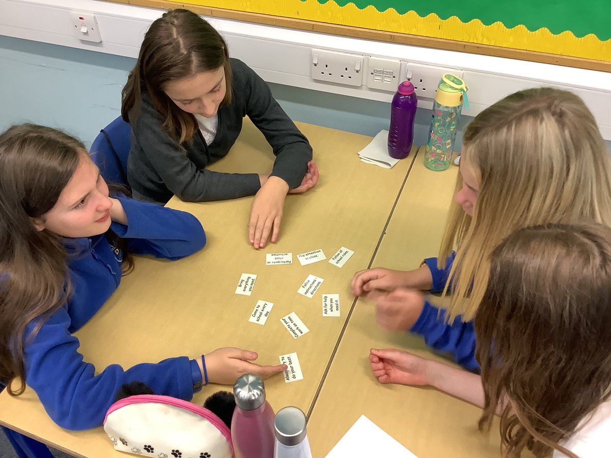 DeanburnPS_P3's tweet photo. What makes a good pupil? Diamond 9 activity and good group discussion today looking at different qualities and attributes that help contribute to being a good pupil! Which one would you put top? #discussion #group #diamondnine #goodpupil #attributes #qualities #bethebestyoucanbe https://t.co/9rcMRud6Wh