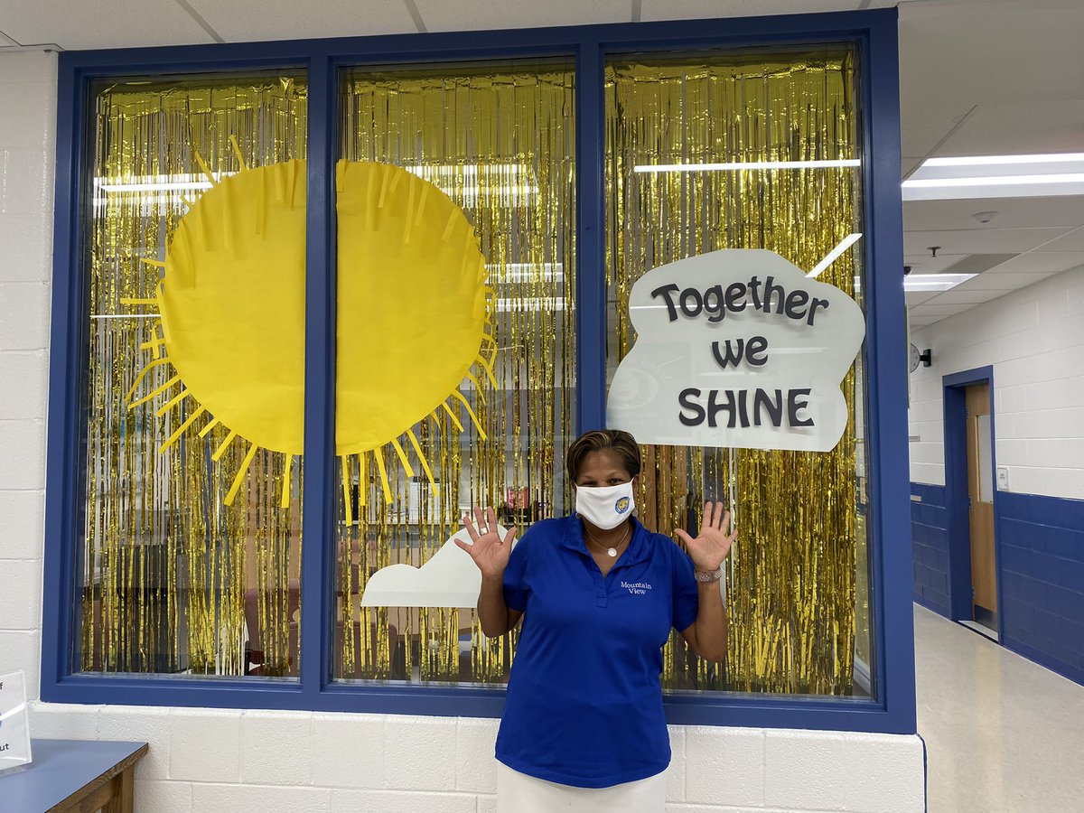 Great first day visit <a href="/mvesroars/">Mountain View ES</a>! Bright and happy faces all around. Fantastic time chatting with Ms. Costello’s 2nd grade rock stars! Thank you <a href="/mvesharrison/">Adriane Harrison</a> and MVES staff! <a href="/PWCSNews/">PWCS</a>