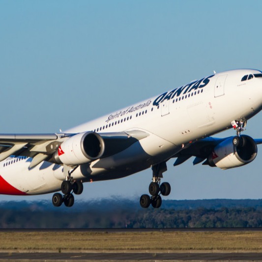 Airside_Aero's tweet photo. Find out how airlines all around the world are dealing with pre- and post-flight Covid testing, vaccine certificates, and quarantine rules: https://t.co/gpB3NvLZqD
#Airside #AirsideFromCAE #AirsideCommunity #Aviation #Pilots #AviationNews #AvGeek #Travel #TravelIndustry @CAE_Inc https://t.co/Qnx4dnzIju