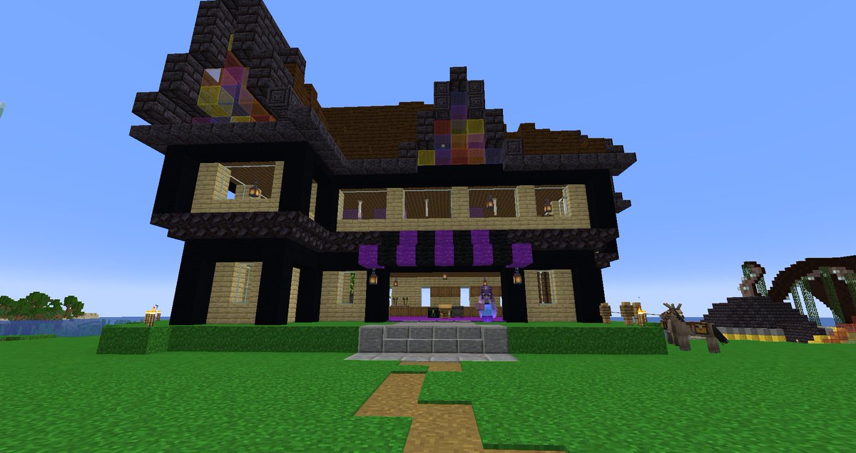 MinecraftUnity's tweet photo. There have been so many new stores opening recently in the Shopping District!! They all look fantastic! -Dal

#Minecraft #Hermitcraft #UnityServer https://t.co/gubHV9jbc0