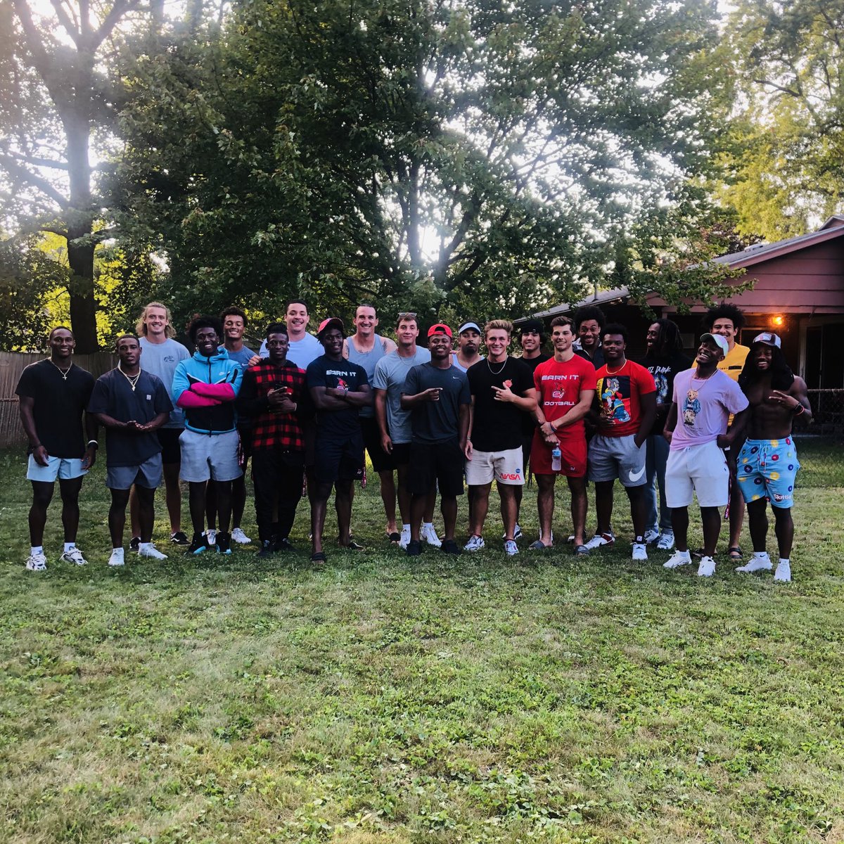 mzanellato's tweet photo. Awesome having all of the Wide Receivers over last night for Sunday Dinner! Had to throw down for them on the Blackstone Grill! #Family #Zone6 @svsu_football https://t.co/UAjMRF9qm4