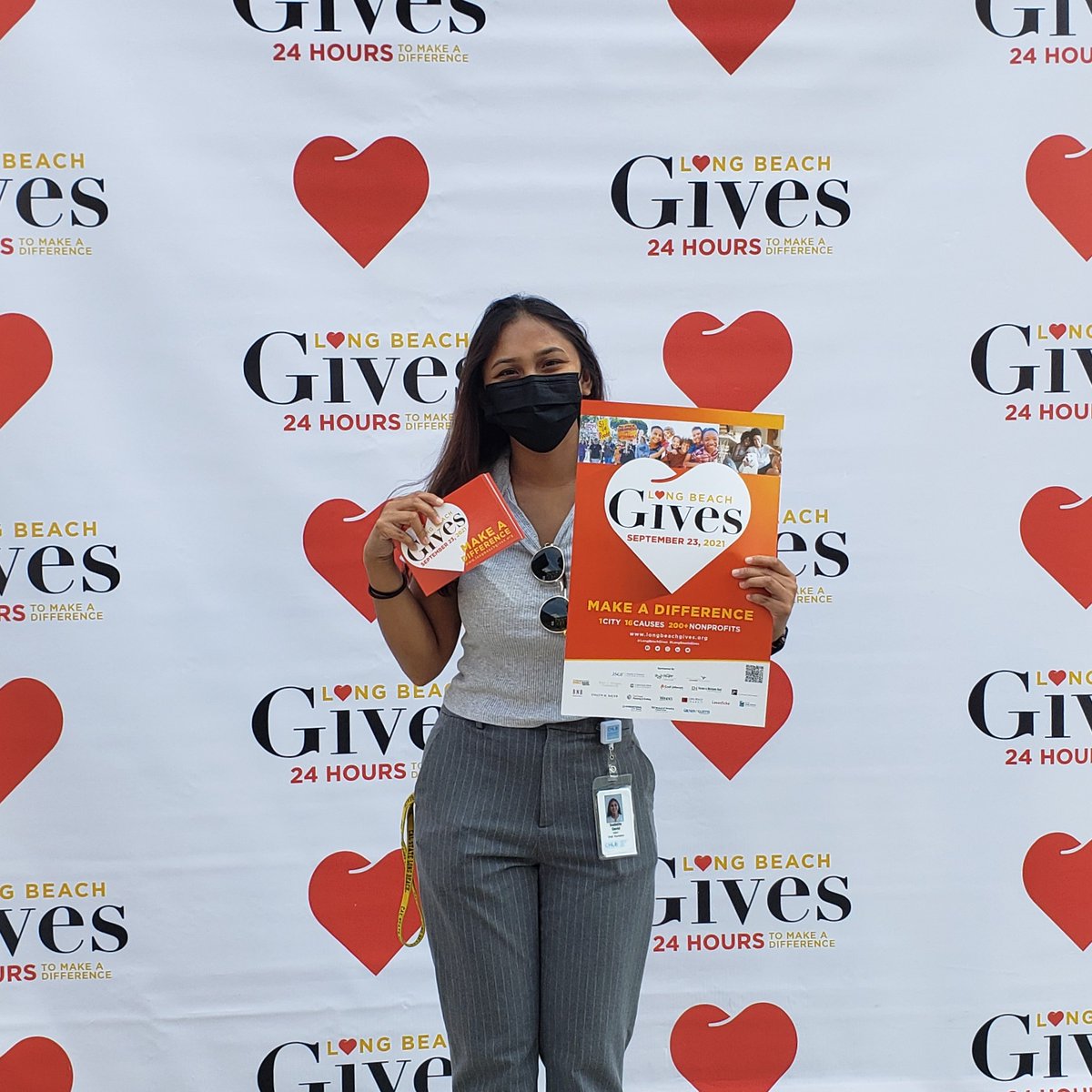 LongBeachGives's tweet photo. Here a few photos from our nonprofit poster pick-up and our 2nd Street Community Pop-Up. Join us at our next community pop-up this Friday on 4th street. More details coming soon!

#LongBeachGives #LongBeach #ThisIsLB #Communidad #CommunityFirst  #LongBeach https://t.co/0OgPa7IEJO