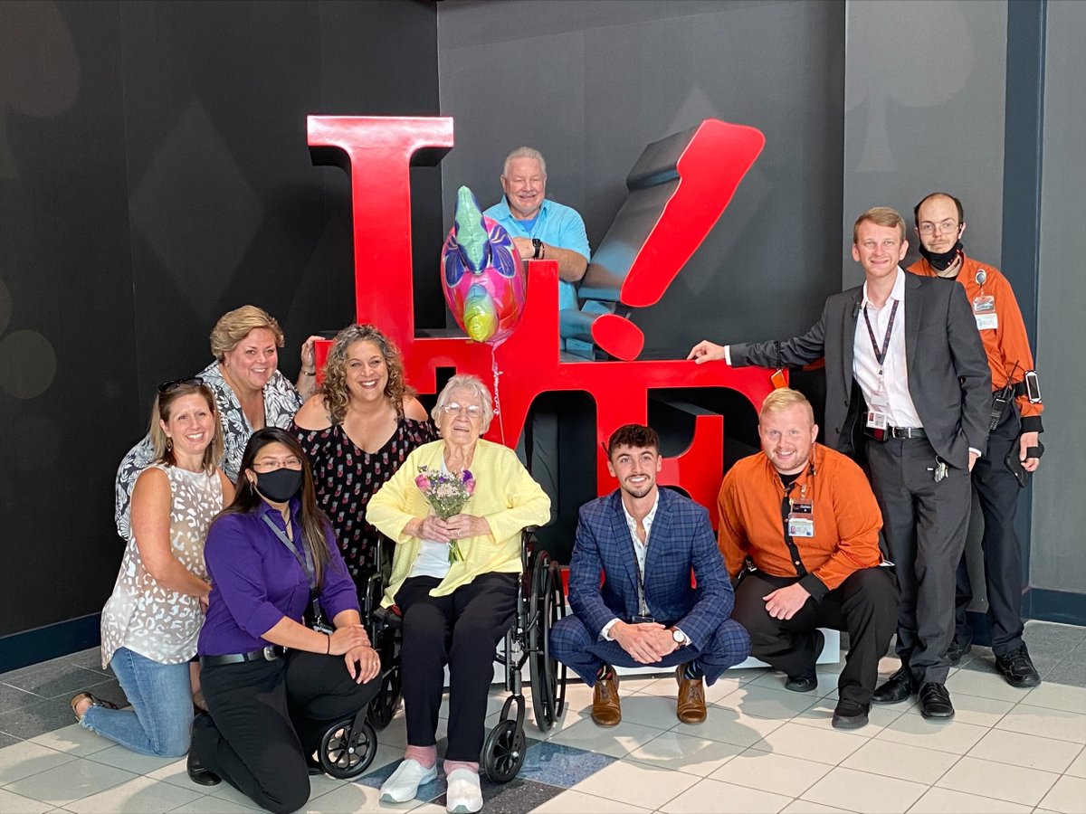 livecasinoPGH's tweet photo. We are so thankful to have had the opportunity to meet Margaret S. and make a @Twilight_Wish come true. Welcome to the Live! Family, Margaret!

Gambling Problem? Call 1-800-Gambler https://t.co/EyEE5wZNTR