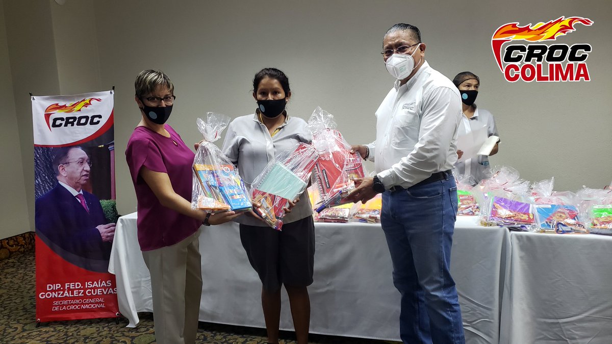 cesarmung's tweet photo. #Crocolima llevando a cabo la entrega de #UtilesEscolares en el #HotelBarcelodeManzanilloColima
por que sabemos que la #Educacion es la llave que habré el fabuloso mundo del #Conocimiento
#YosiboyConIsaias https://t.co/qXmtCNfDPN