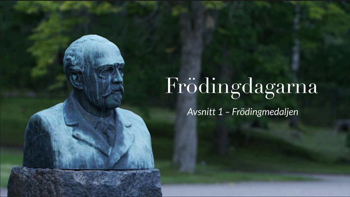 gustaf_froding's tweet photo. Avsnitt 1 från Frödingdagarna:  Frödingmedaljen till kompositören och arrangören Urban Dahlberg för hans körverk ”Syskonkärlek”. 
I programmet möter vi även bl.a. trubaduren Anders Stävarby och skådespelaren Leif Persson.

https://t.co/R4HUO34BGu https://t.co/egsnMXzHzU