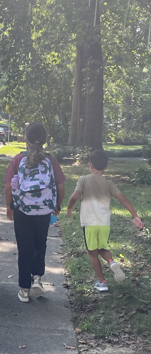 How was the first day of school ⁦<a href="/CamelotFCPS/">Camelot ES</a>⁩? It was AMAZING! So excited to go back tomorrow for Day 2 of 1st and 5th grade! Thanks to ⁦<a href="/Snyder1stGrade/">Ms. Snyder</a>⁩ and Ms. Knill and Ms. Schwartz ⁦<a href="/CamelotES_5/">Camelot 5th Grade</a>⁩ for a great first day!