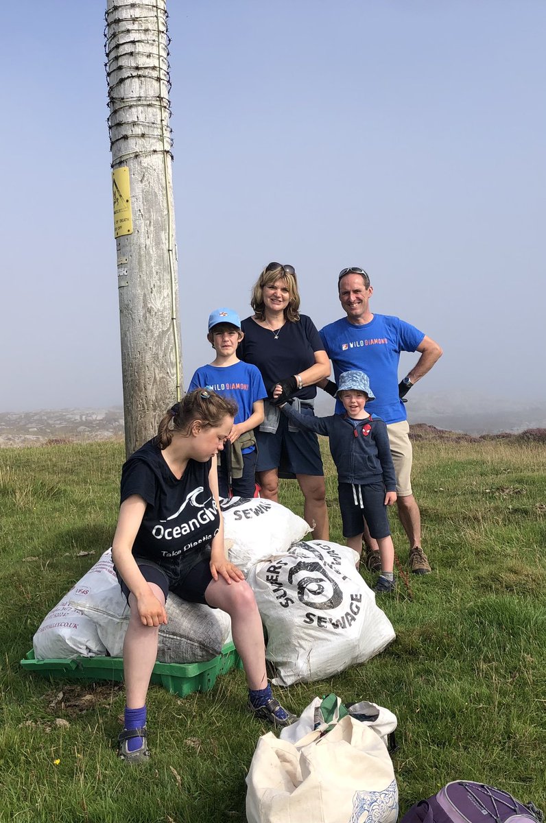 2 small coves &amp; 1 short #beach (regularly cleaned) Bit tired of this! #MarineDebris #plasticpollution visitor man power is great a job need more than you can imagine  #organisation #beachclean #necessity for #environmental #survival <a href="/nature_scot/">Former NatureScot account</a> <a href="/NicolaSturgeon/">Nicola Sturgeon</a> <a href="/ourseas_scot/">Our Seas</a>