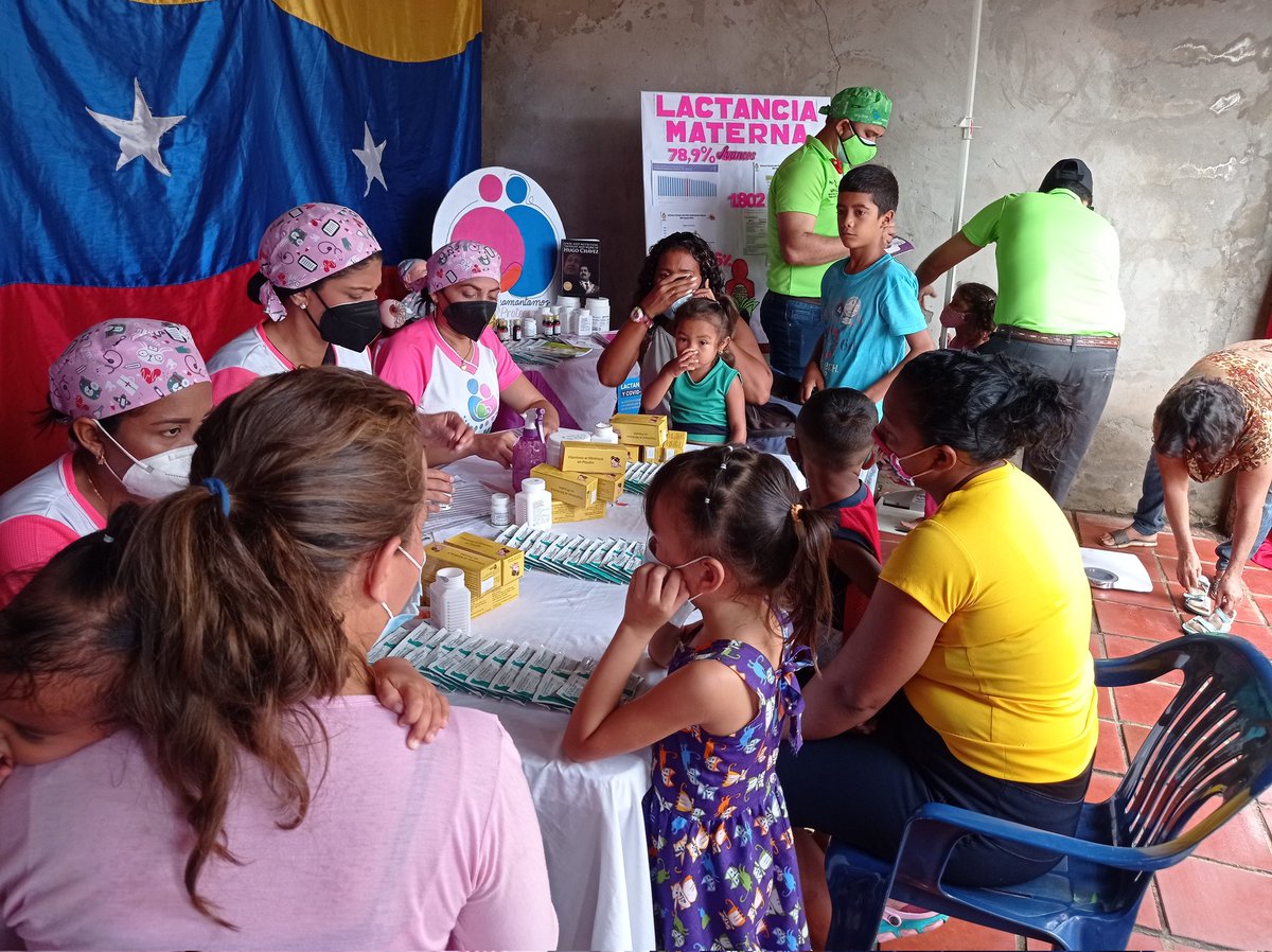 TropaVerdeApure's tweet image. Durante la jornada con el Plan de Amor en Acción en Atención a las Víctimas del Bloqueo se realizó Evaluación Nutricional para niños y niñas, Madres Gestantes y Lactantes con el Plan Nutrichicha Mamá del sector Campo Alegre III. Protección Social. #SemanaRadicalConciente