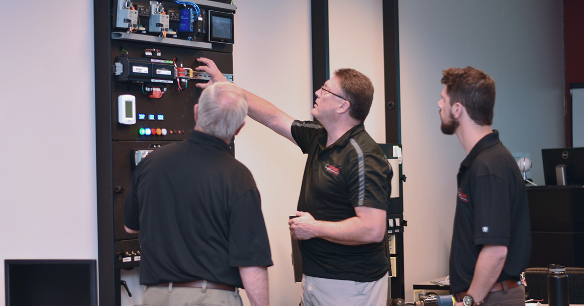 SetpointSystems's tweet photo. Empowering facility owners & operators to get the most from their #BuildingControls system is the most important work we do. That's why we provide training for your system. Register at https://t.co/yHJzLBwSav or contact your account manager to schedule onsite training. #SetpointU https://t.co/nWEeNpAZRy