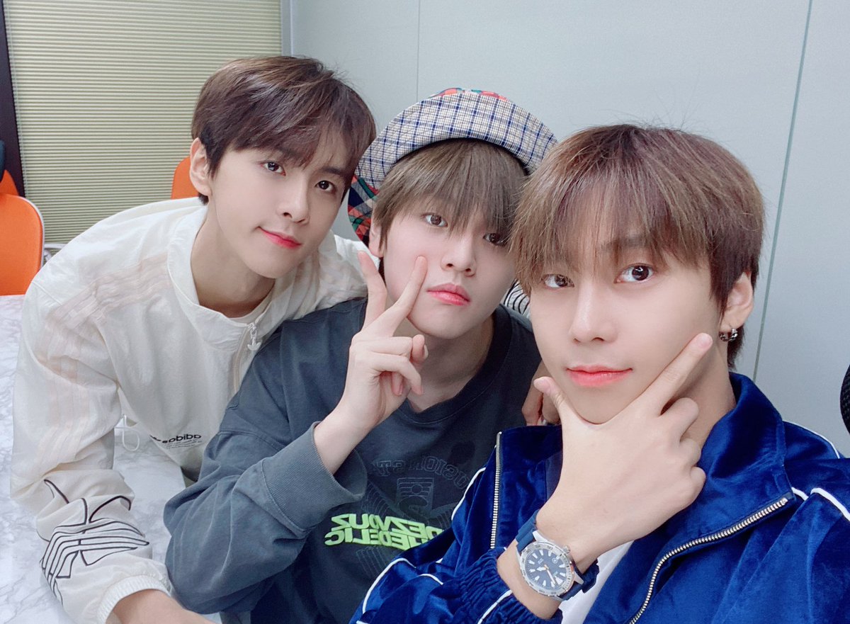 DohyonFrance's tweet photo. ⌜ TWITTER ⌟ | 140821 | BAE173_member

" [#준서]
Else! Mangez beaucoup de nourriture délicieuse et passez une bonne journée!💛"

KR-ENG: BAE173_Global
#Namdo https://t.co/DXvh7hyxS0