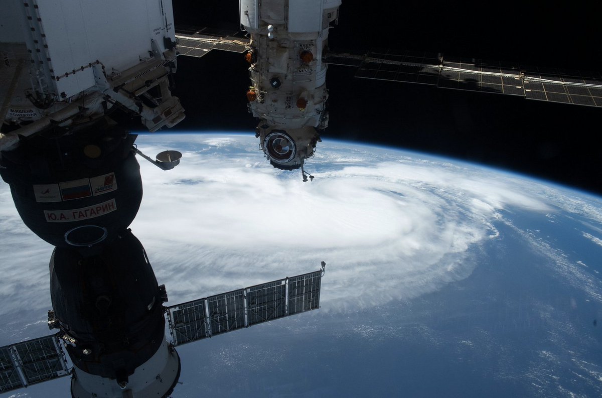 #HurricaneHenri kasırgası ISS'ten böyle görünüyor. 📸