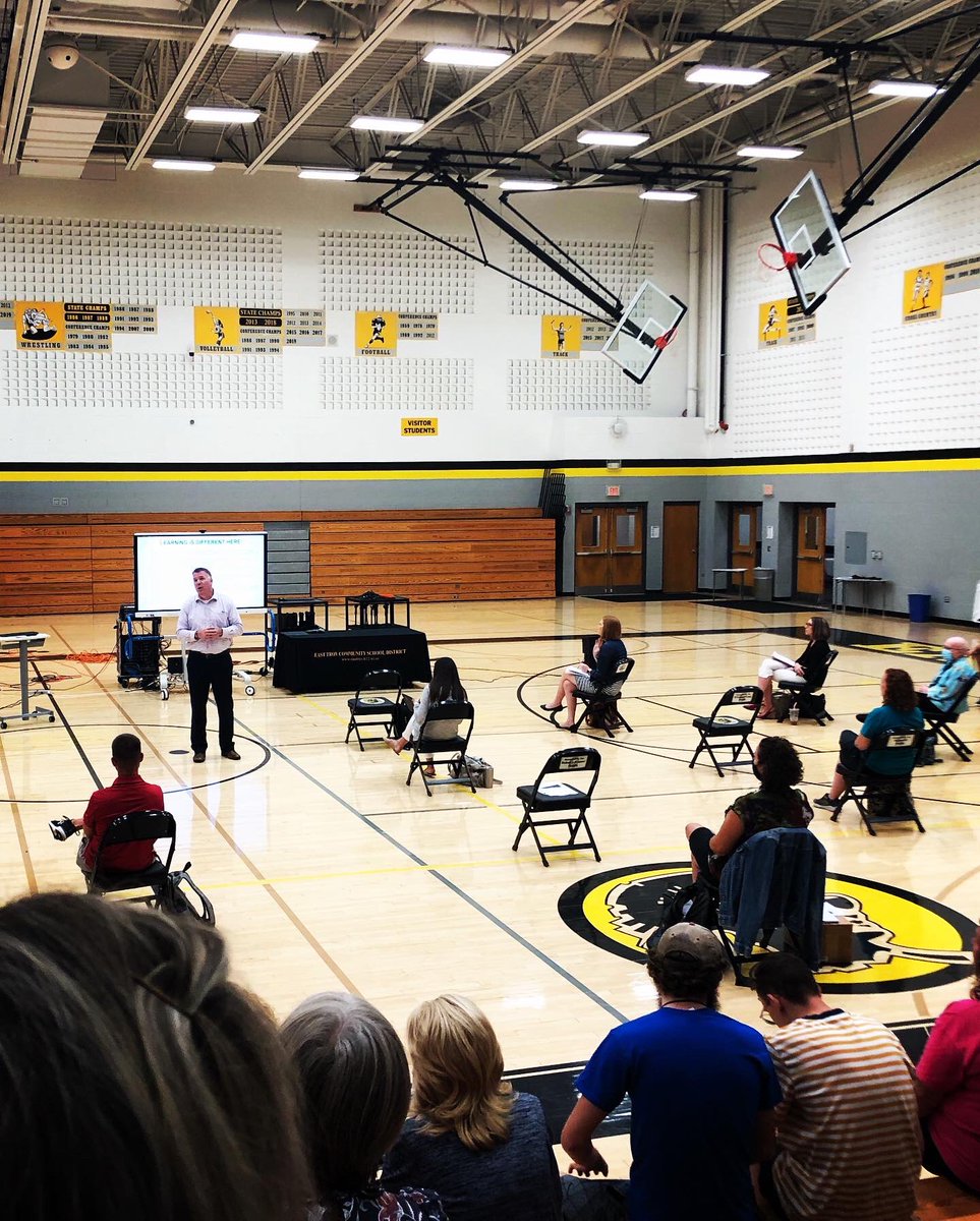 miss_schlender's tweet photo. “Efforts and courage are not enough without purpose and direction.”
~John F. Kennedy
Thankful to be part of a district with such a purposeful mission and vision, ensuring we are pointed in the direction of empowering our students!
#learningisdifferenthere
#etlearningignited https://t.co/F5jZ5YYvKk