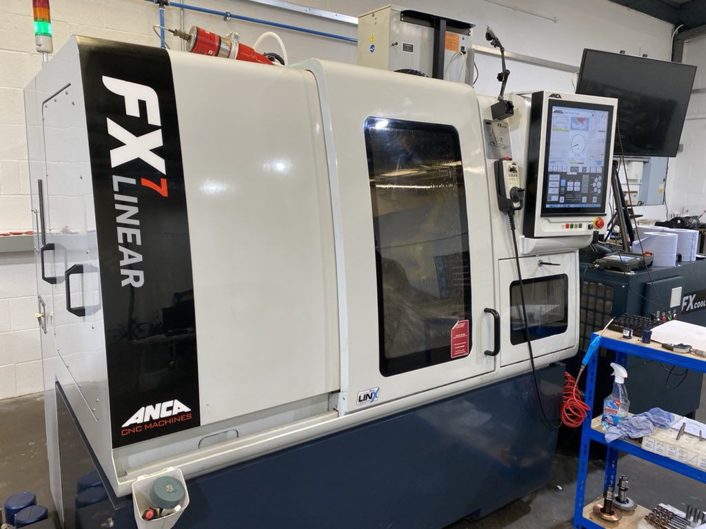 swarfguru's tweet photo. An end to a long 16 hour day visiting @RenovoSolutions with @ct_zcc 
Videos and podcast to follow soon with some breaking news…
Thanks guys #ukmfg #cuttingtools https://t.co/CnKf7Dxglz