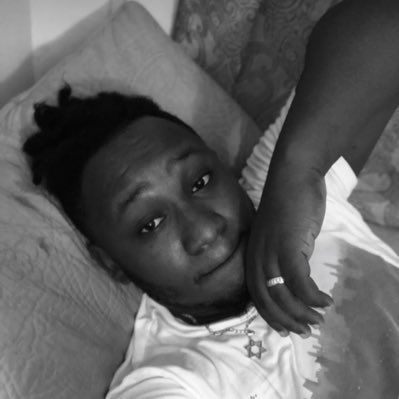 putu89's tweet image. #NewProfilePic