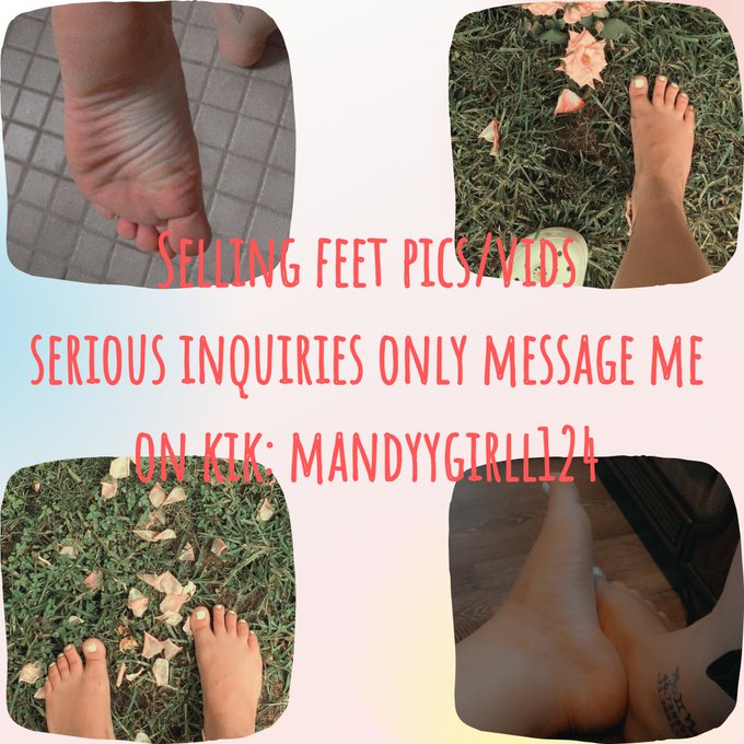 #feet #findom #footworship #toes #foot #soles #paypig #sexyfeet #footjob #footfetishnation #kik #sellingcontent