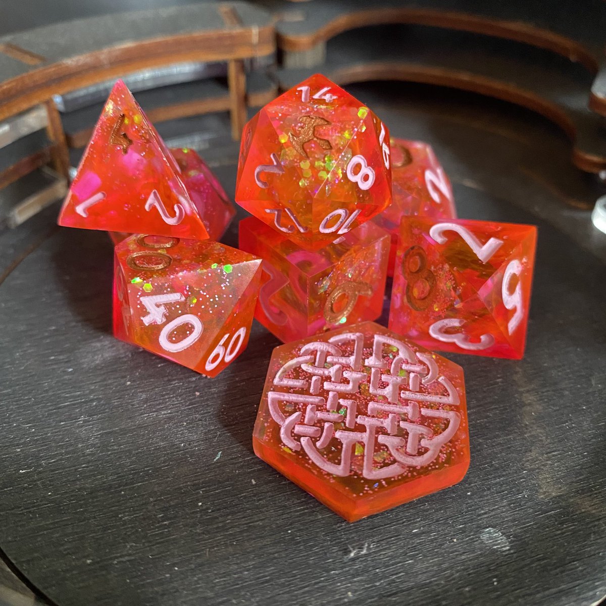 RavenandRiddle's tweet photo. Need a pick-me-up to help you through the week? Try this… the Potion of Gods’ Vigour is available in our shop now, in limited quantities! https://t.co/AAmr9ZxgFO #ravenandriddle #dice #dnd https://t.co/rjXLdOfQwH
