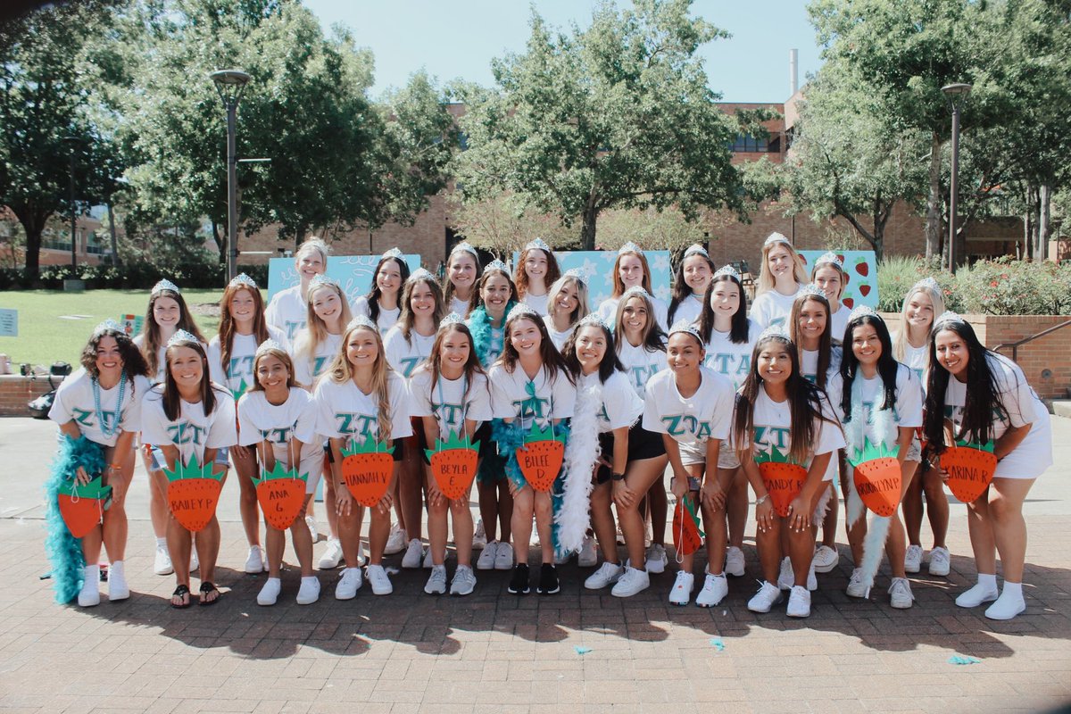 If the crown fits…👑 So happy we had the best MC’21 class run home to us!!🤍#OTBGC #shsuzeta #WeAreZTA #CrownedInLove