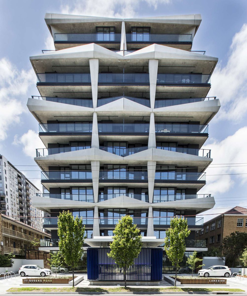 PDS_Group's tweet image. Lakeside Apartments is a residential development with 159 apartments spread across 12 levels with 181 bike spaces, 178 car park spaces, pool, gym, entertaining area, and landscaped gardens #pdsgroup #pdsgroupvic #pdsgroupresidential