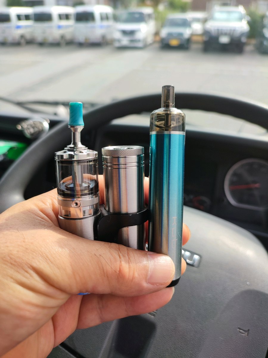 wanri311's tweet photo. 皆さんおはようございます🤗
今日も1日よろしくお願いします🙇♂️
#VAPE好きな人と繋がりたい #AmbitionMods #CONVERTER #BISHOPMTLRTA #kubiPLUS https://t.co/iJaHDoewzf