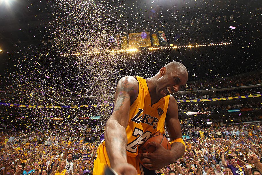 Today we wish a Happy Birthday to basketball legend Kobe Bryant who would ve celebrated his 43rd birthday . RIP . 