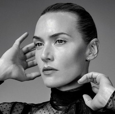 teamkwinslet's tweet photo. Kate Winslet in black and white https://t.co/DdUlwEKqBQ
