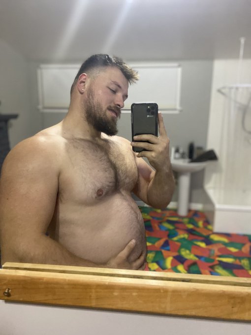 Love being a gainer now 😈 https://t.co/b3u3X1ulz7