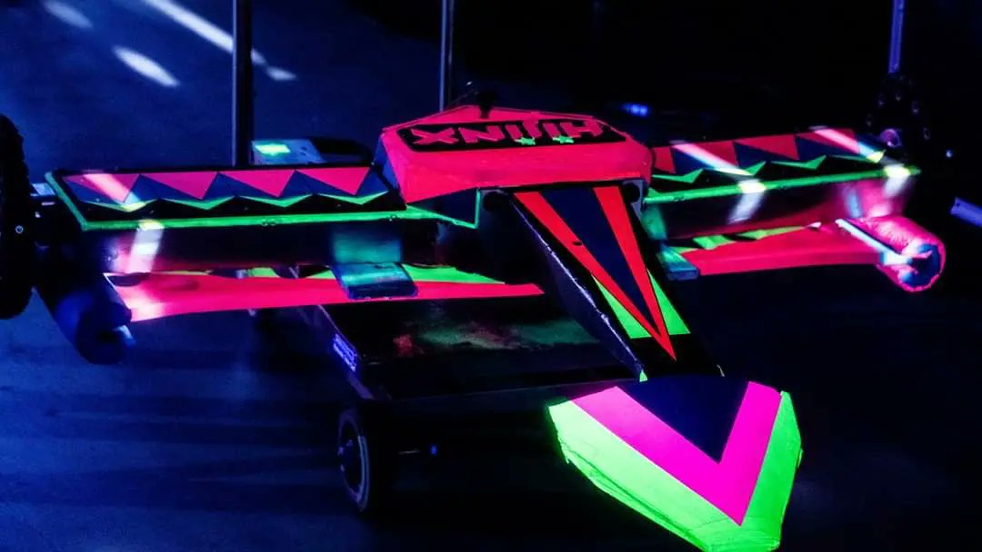 HiJinxBattleBot's tweet photo. We certainly know how to steal a spotlight! And a UV light
Thanks to @jcrbphoto Photography for the pro-level preview ;)
#battlebots #battlebots2021 #LetTheBotBattleBegin #itsrobotfightingtime #HiJinx #letthehijinxbegin #dayglow #uvlight #blacklight #combatrobot #shiny #party https://t.co/ZafsEnanq9