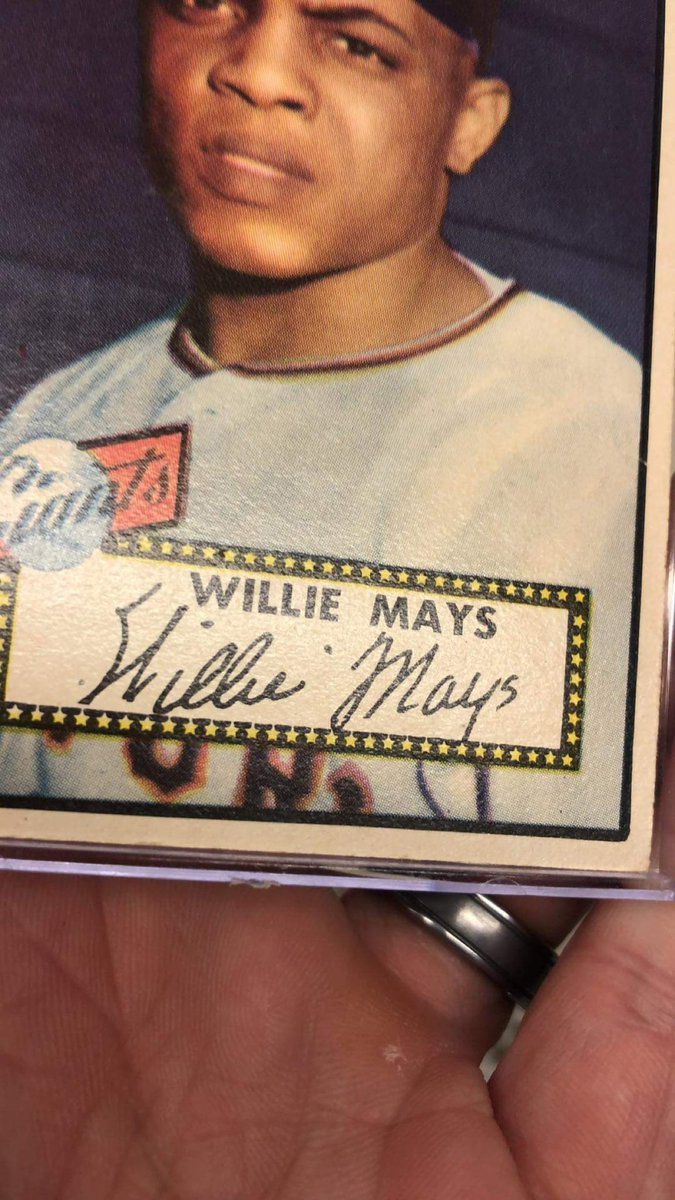 stupsky's tweet photo. @topps Is this a typical mark?  Or is this a pen mark? https://t.co/Bd8HH61cYP