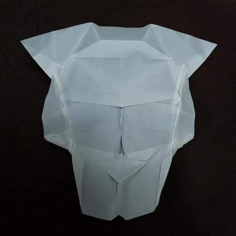 751D2's tweet photo. 『THE FACE』
約297×210㎜
不切長方形一枚折り
創作&折り手/acoarua
今回はよくあるサイズの紙
約297×210㎜つまり
A4サイズの紙を使って
『顔』をイメージして折ってみました
#創作折り紙
#折り紙作品
#折り紙アート
#ORIGAMIMASK https://t.co/zh2uxJkg61