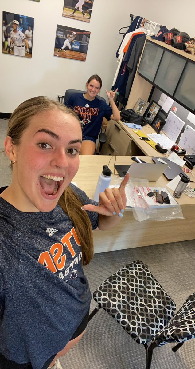 CoachCheatham's tweet photo. Seniors breaking into the offices while we’re in a meeting… theyyyyy’re baaaack!! Happy 1st day of classes everyone. We are so glad they’re here! #BirdsUp https://t.co/MsozroNWJ0