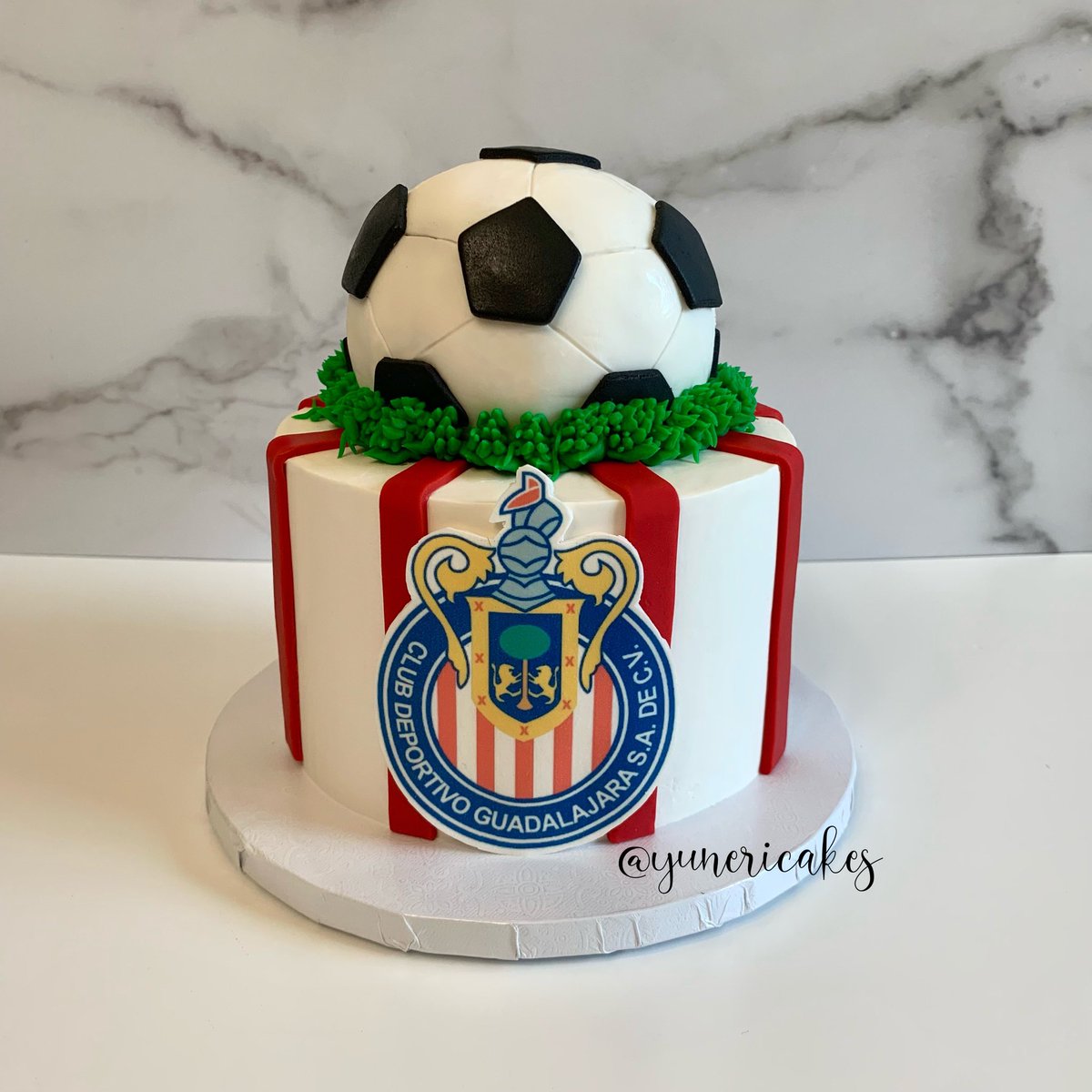 cherryneriii's tweet image. look at these pretty ass cakes I've made this month 😎 costs $0 for u to rt! 💖