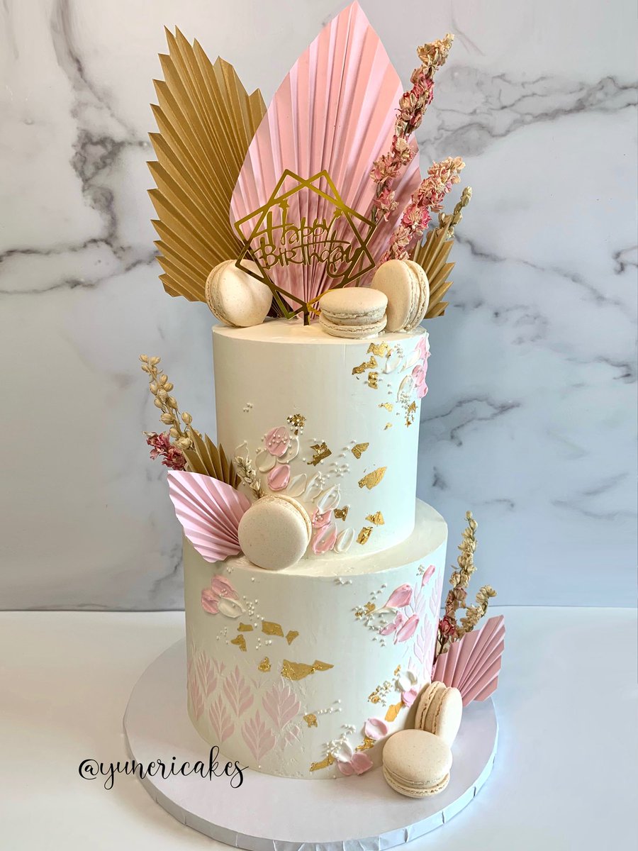 cherryneriii's tweet image. look at these pretty ass cakes I've made this month 😎 costs $0 for u to rt! 💖