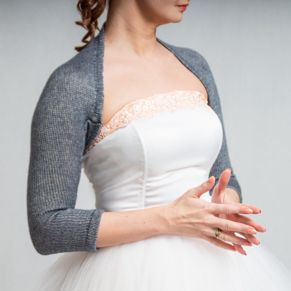 SuperSoftKnits's tweet photo. #Silver #bolero #Wedding #shrug #SilverGray #jacket #Bridal #Bolero #WeddingShrug #sweater #handmade #gift
https://t.co/Ub9B3HlKxt @Etsy https://t.co/H2u1r1TrTP