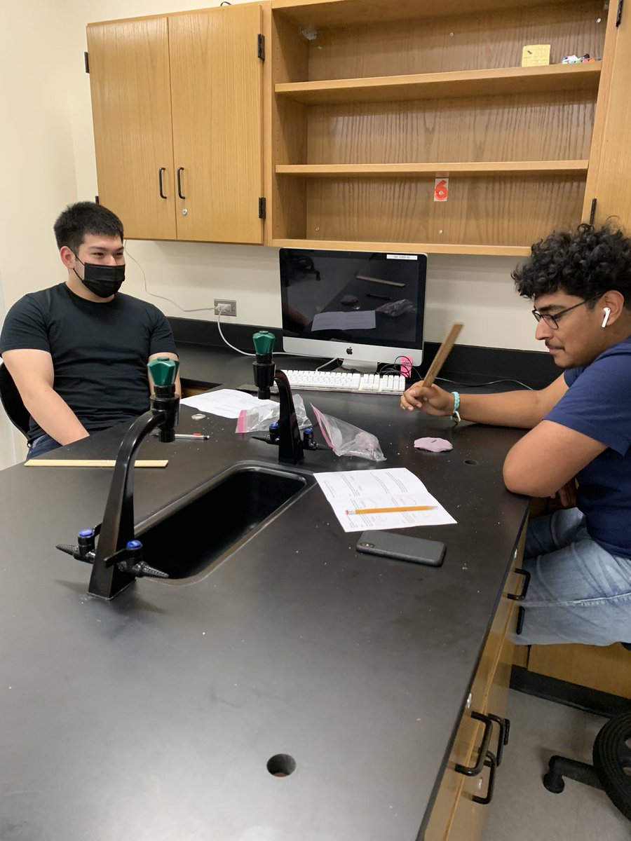 ProchnowSci's tweet image. First lab for the year today. Learning about different theories of origins of the universe. @SeguinHSTx @SeguinISD #matadorscience