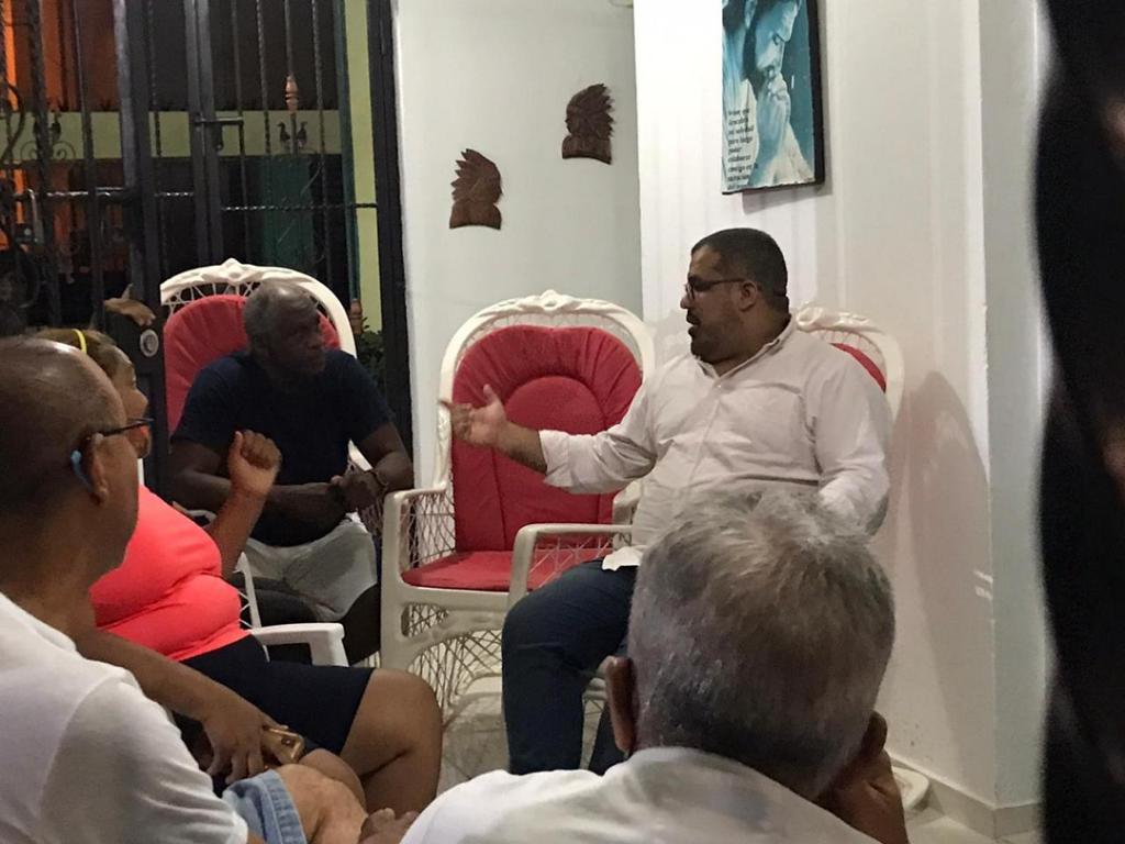 Hoy un grato placer compartir y recibir las demandas de la comunidad de los multis de los reyes representados por la  directiva de la  junta de vecinos, donde serviremos de canal para gestionar varias de sus solicitudes.  <a href="/AlcaldiadeStgo/">Alcaldía de Santiago</a>
 #SantiagoMereceMas. #GiokapelAriasRegidor
