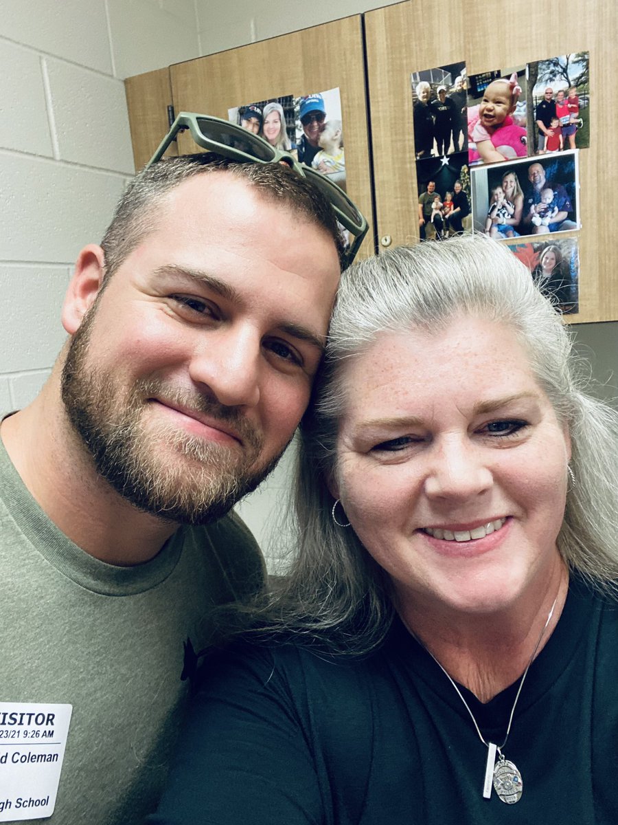 Love when former students come to visit! I’ll admit it…he was a favorite <a href="/briscoe_eagles/">Briscoe Junior High</a> <a href="/BJHAthletics/">Briscoe Athletics</a> <a href="/g_col7/">Xavier FENAUX_Assistant</a>
