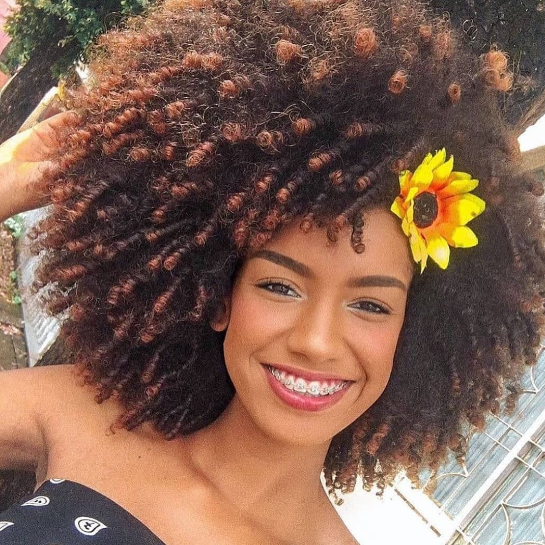 “She wore flowers in her hair and magic secrets in her eyes” “Arunti Roy”  #itsminetodefine #mixedchickshairproducts #mixedchickshair #curlyhairstyles #curlyhairroutine #natualhair