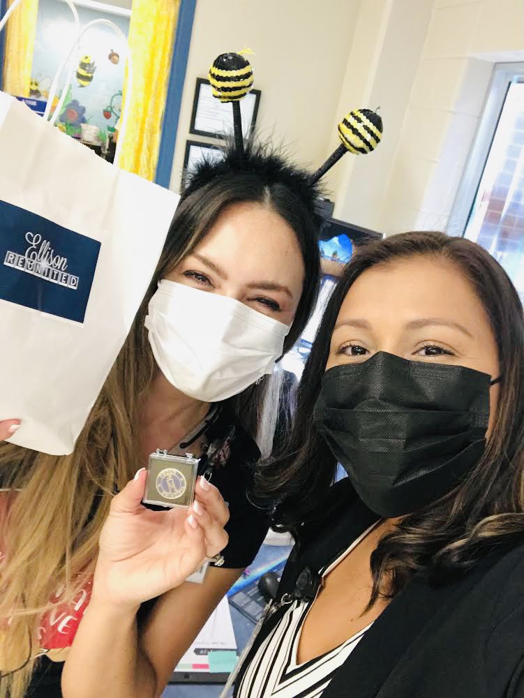 Julie Meneses (@juliemeneses1) on Twitter photo What a wonderful surprise! Thank you for buzzing by the hive today, Tiffany Contreras! Loved my principal pin and goodie bag! @nisdReunited <a href="/NISDEllison/">Ellison Elementary</a> What a wonderful surprise! Thank you for buzzing by the hive today, Tiffany Contreras! Loved my principal pin and goodie bag! @nisdReunited <a href="/NISDEllison/">Ellison Elementary</a>