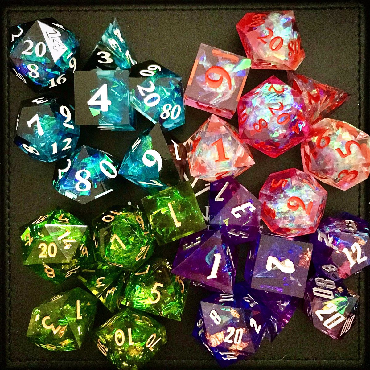 peppersmithlife's tweet photo. The first of many new dice sets coming my way this week (#dicegoblin), these sharp-edged beauties from @ImaginaryAdvAus arrived last night! 🤩
#newdice #sharpedgeddice #mathrocks #clickclacks #DnD #TTRPGs https://t.co/RQJnGRjPWu