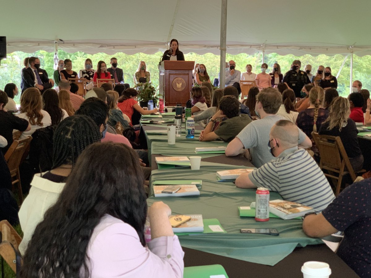 VTLawSchool's tweet image. 231 students, 168 undergraduate institutions, 42 states, 10 countries, 1 amazing class! #OrientationWeek