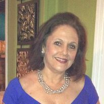 So very excited to share a customer story about how she got results in fighting creepy skin, crow's feet, and wrinkles.  Meet Wendy Johnson.  buff.ly/2WkeXEb