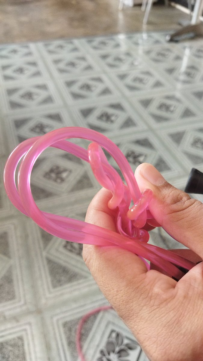 ZafirahAliah1's tweet photo. Minat skipping @ jumping rope??
Jenis Tali Yang baru nak start
- pilih pvc. (Saya Beli online decalthon)
- rm4- rm10 jer. Linkungan begitu.
- fleksibel. Tali tak terlalu ringan berbanding Yang Kain.
RT Dan follow untuk tip sihat kurus.
#programonline https://t.co/ZAMx4EjmKV