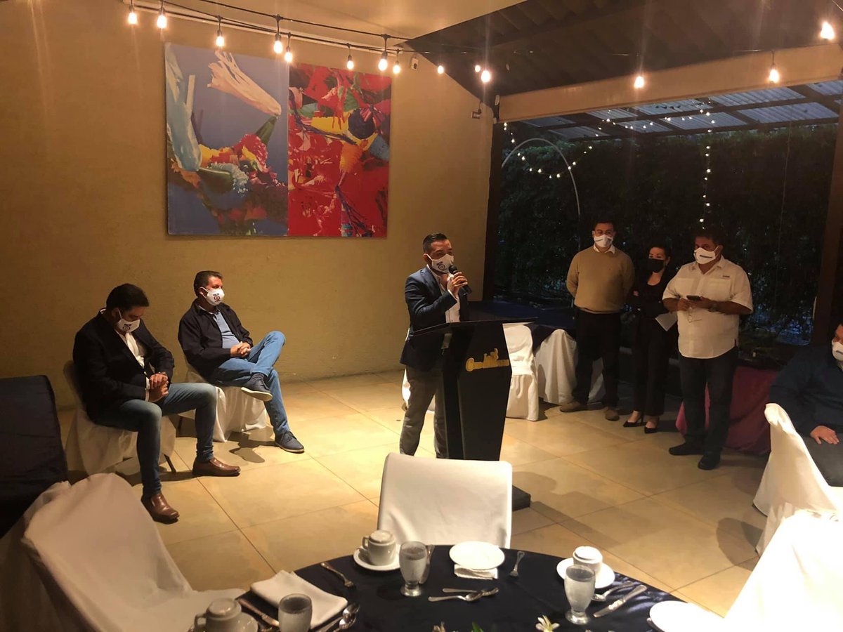 OficialUcn's tweet photo. Nos reunimos en familia 
Reunión de Comité Ejecutivo Nacional y el Comité de Asambleas de la UCN

La UCN como instución política, avanza en los procesos legales y poíticos de formación para llevar a cabo sus asambleas municipales y departamentales. (1/2)
#FamiliaUCN https://t.co/jFTK5k3Y8M