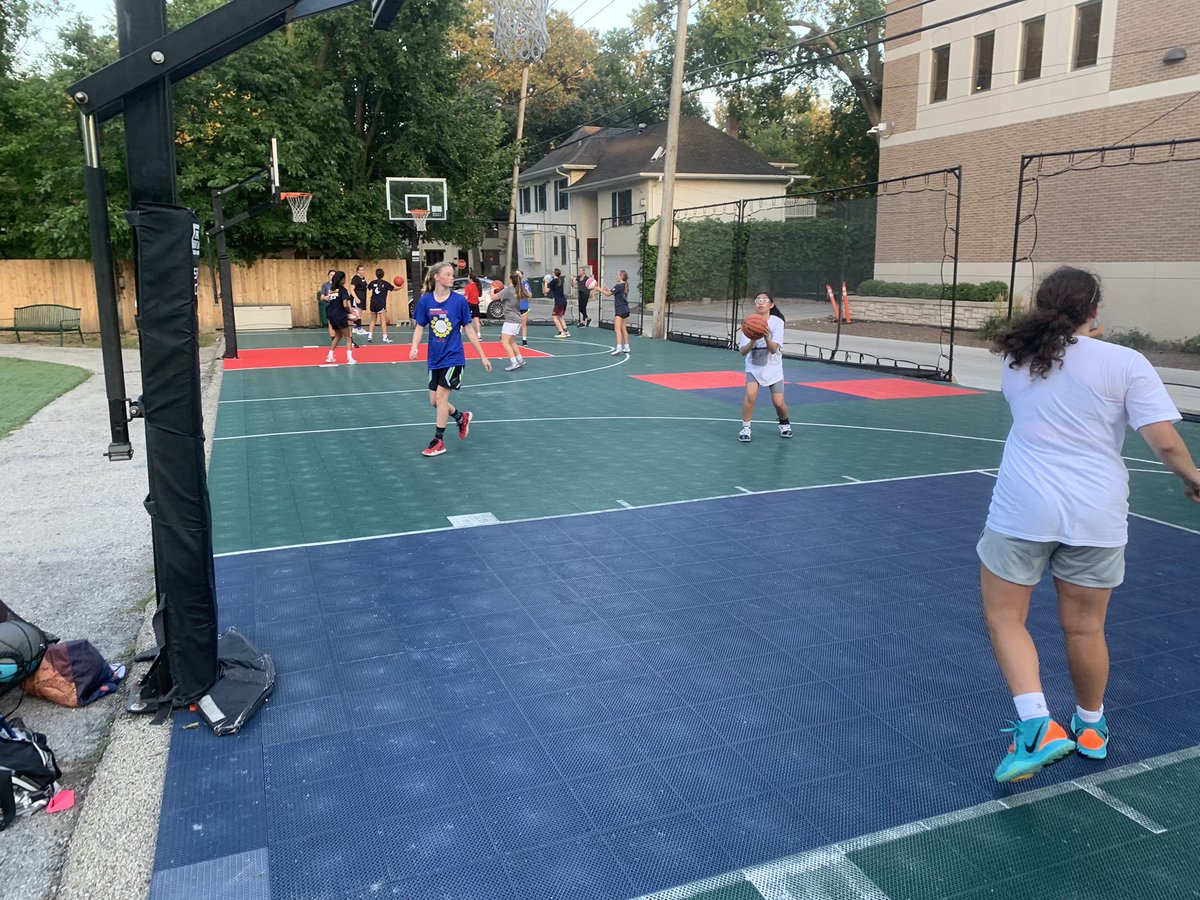 OMG Basketball Academy tweet media