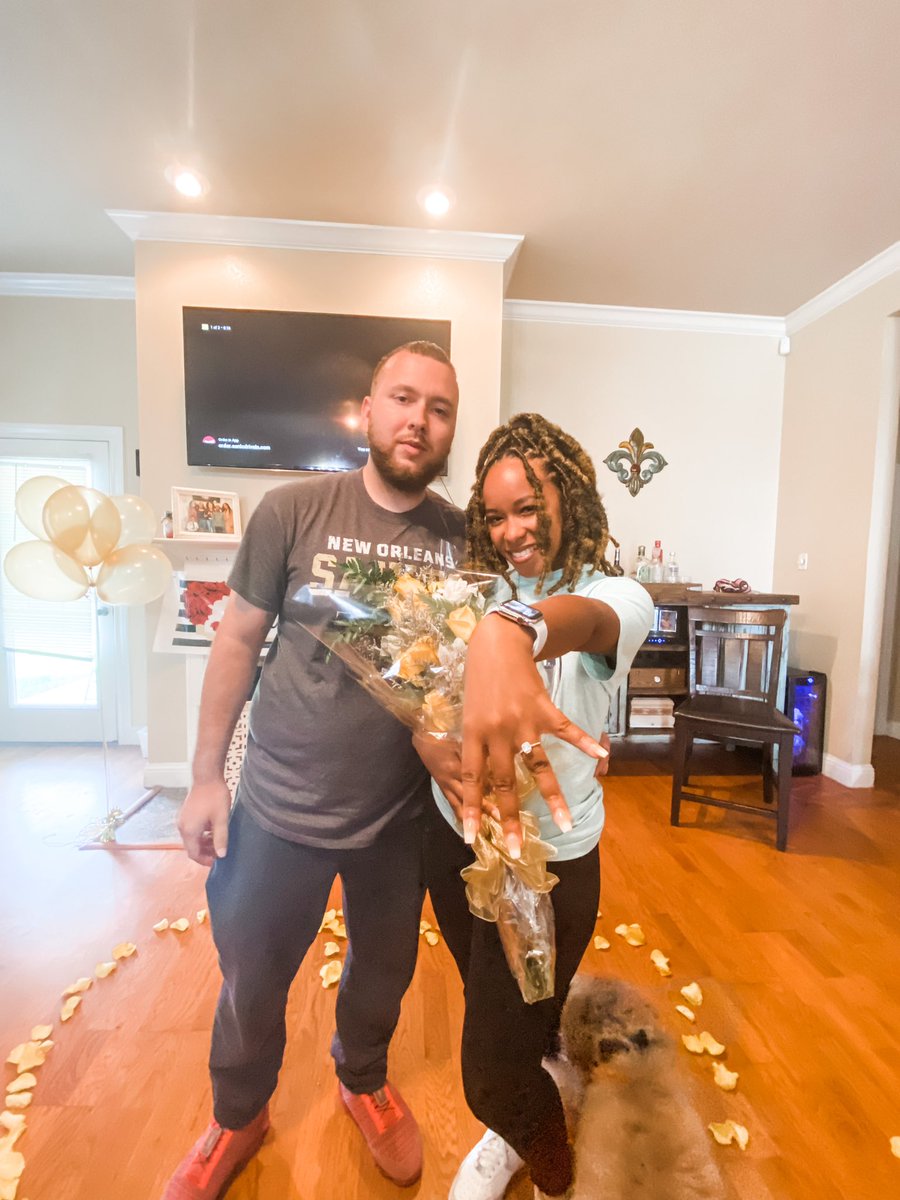 jazzyroseyy's tweet photo. Overwhelmed by all the love and still in shock🥺🤍. #issafiance 💍 https://t.co/pj59hD5AtX