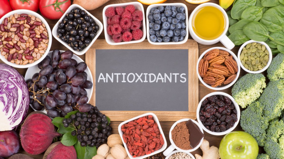 aplushomehch's tweet image. Benefits of Antioxidants

Antioxidants help combat disease-causing free radicals in the body that can increase the risk of chronic conditions...

Read more: facebook.com/permalink.php?…

#Antioxidants #APlusHomeHealthCareAndHospice
